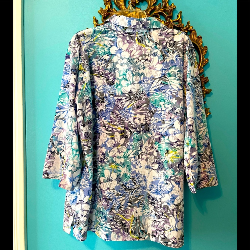 Floral Button Down 3/4 Sleeve - Picture 4 of 12
